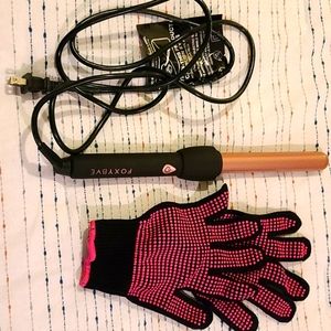 FoxyBae Hair Wand with heat gloves